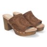 Zuecos de tacón cómodo para mujer color camel DB-3178