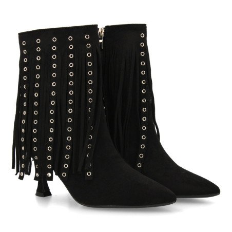Botines de tacón fino caña media flecos y tachuelas de mujer color negro S-5531