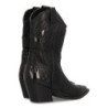 Botas camperas tacón comodo con grabado de mujer color negro M4790