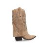 Botas camperas caña vuelta y tachuelas de mujer color beige