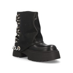 Botas estilo grunge comoda plataforma tachuelas y cadena de mujer color negro K-16