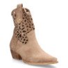Botines camperos tacón medio calados de mujer color beige A-5747