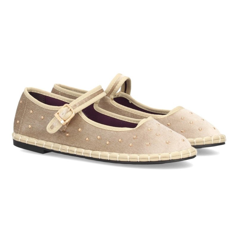 Merceditas planas y tachuelas de mujer color beige FB-5678