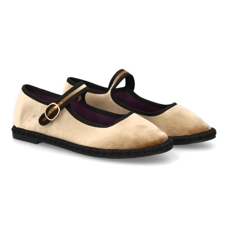 Bailarina con estampado liso para mujer.